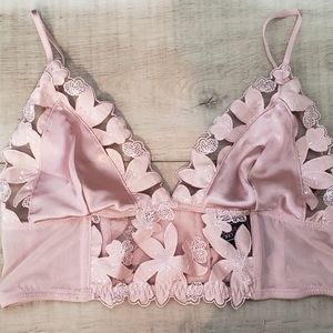 NWT V.S
Unlined Floral Embrdrd Long Line Bralette